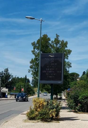 Panneau lumineux aouste